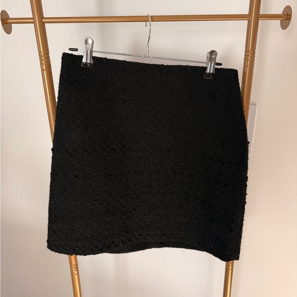 H&M Elegant Black Bouclé Mini Skirt